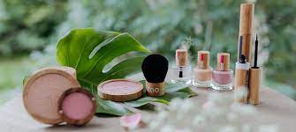 EPONGE EN CAOUTCHOUC NATUREL pour l'application du fond de teint ZAO – Image 2