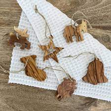 DECORATION DE NOËL A SUSPENDRE EN BOIS D'OLIVIER