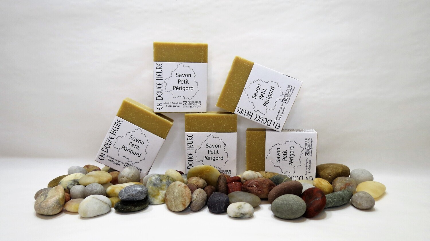 SAVON BIOLOGIQUE PETIT PERIGORD 50G NATURE ET PROGRES -SAVONNERIE EN DOUCE HEURE – Image 2