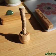 PORTE BROSSE A DENTS INDIVIDUEL EN BAMBOU - MISWA – Image 3