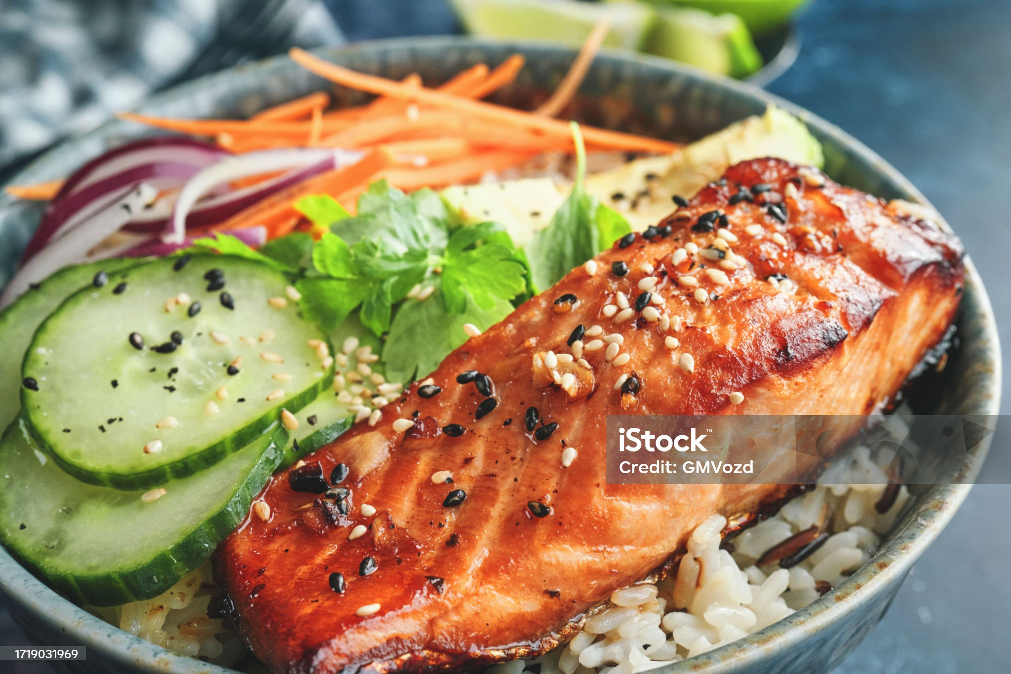 PAVES DE SAUMON BIO AVEC PEAU 2X150g - AQUIBIO – Image 2