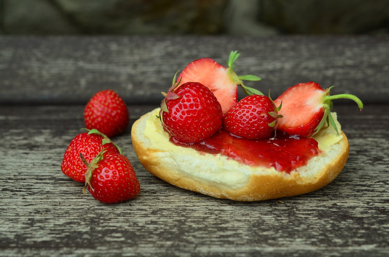 CONFITURE EXTRA DE FRAISE BIO 275g - FAMILLE TEULET – Image 4