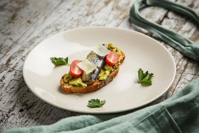 PETITES SARDINES SPRATS AU NATUREL PAUVRE EN SEL 105g - FISH4EVER – Image 3